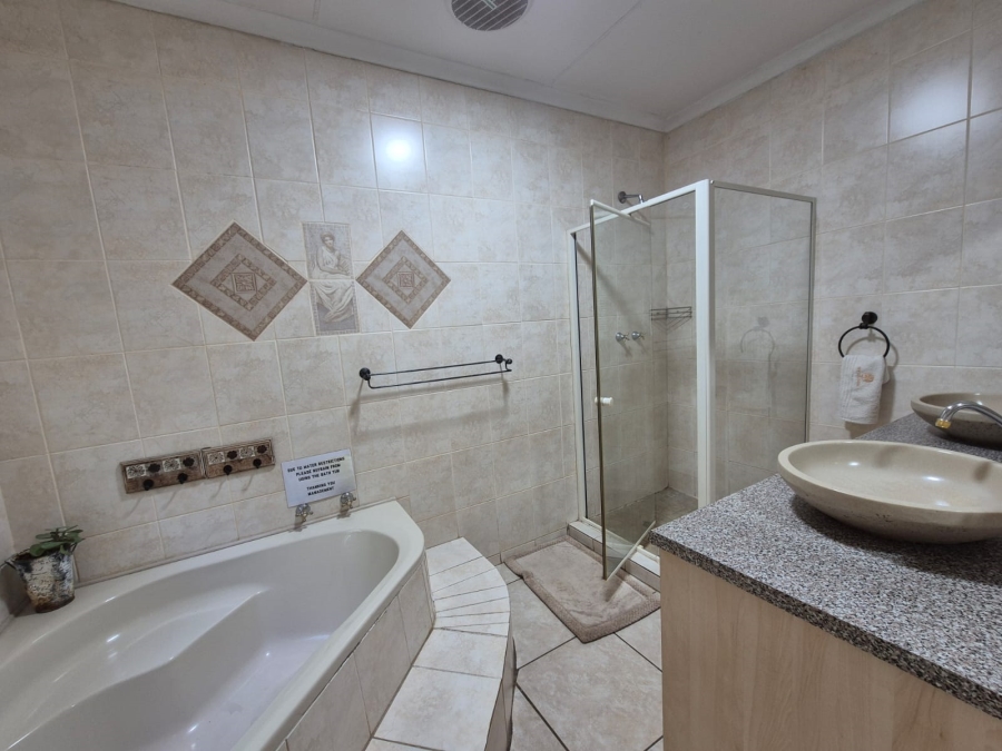 7 Bedroom Property for Sale in Deneysville Free State